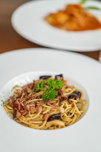 Bacon pasta with dried chili