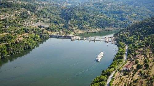 Boat in carrapatelo dam