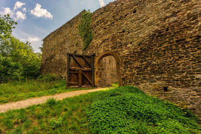 Medieval castle wall, bürresheim castle germany.