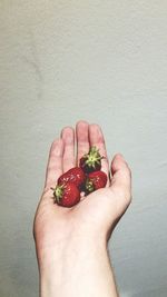 Cropped image of hand holding ice cream