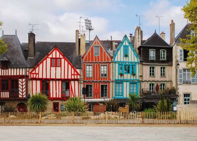 French houses in vannes