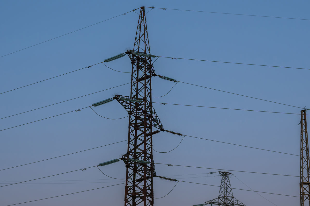 LOW ANGLE VIEW OF ELECTRICITY PYLON AGAINST SKY