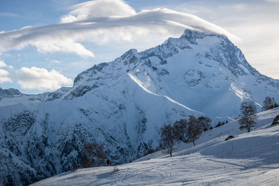View from the ski resort of les deux alpes on the peaks of the vénéon valley in isère
