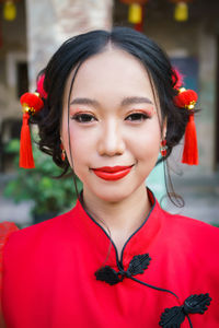 Portrait of a smiling young woman