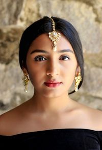 Portrait of a beautiful young woman