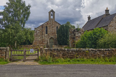 Church and rosedale abbey remains.