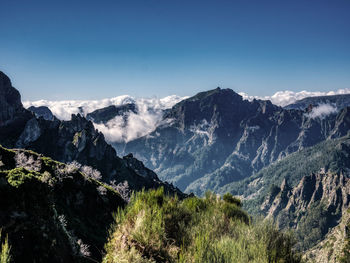 Outstanding view to madeiras mountains.