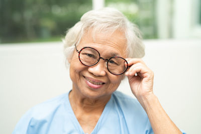 eyeglasses