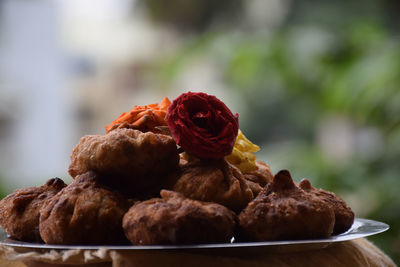 Close-up of bread in plate on table