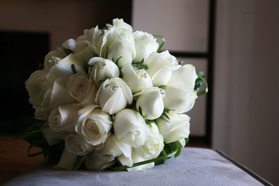 Close-up of rose bouquet on table