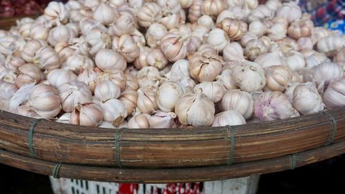 Close-up of garlic