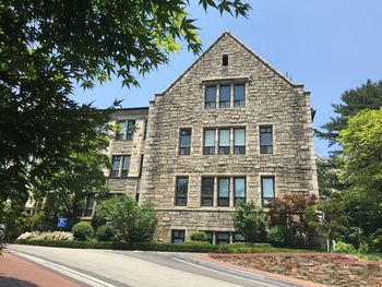 Building with trees in background