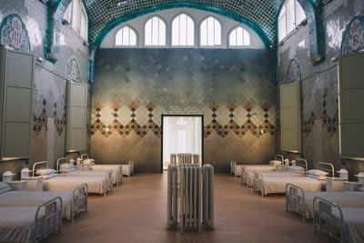 Empty bed in hospital