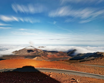 Wide volcanic landscape with lava fields in different colors, wide view, hawaii, maui, haleakala