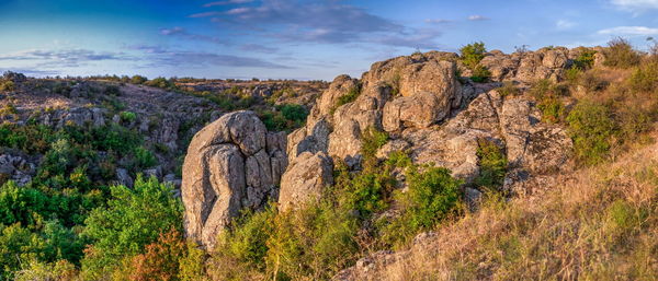 Deep granite canyon with the mertvovod river in aktovo village, nikolaev region, ukraine