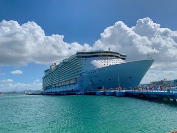 cruise ship