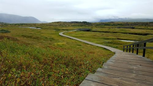 Footpath leading towards mountain