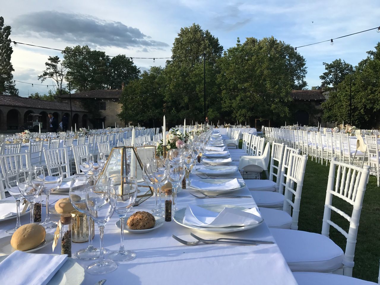 EMPTY CHAIRS AND TABLES IN RESTAURANT