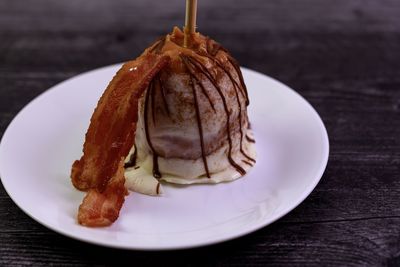 Apple candy with bacon