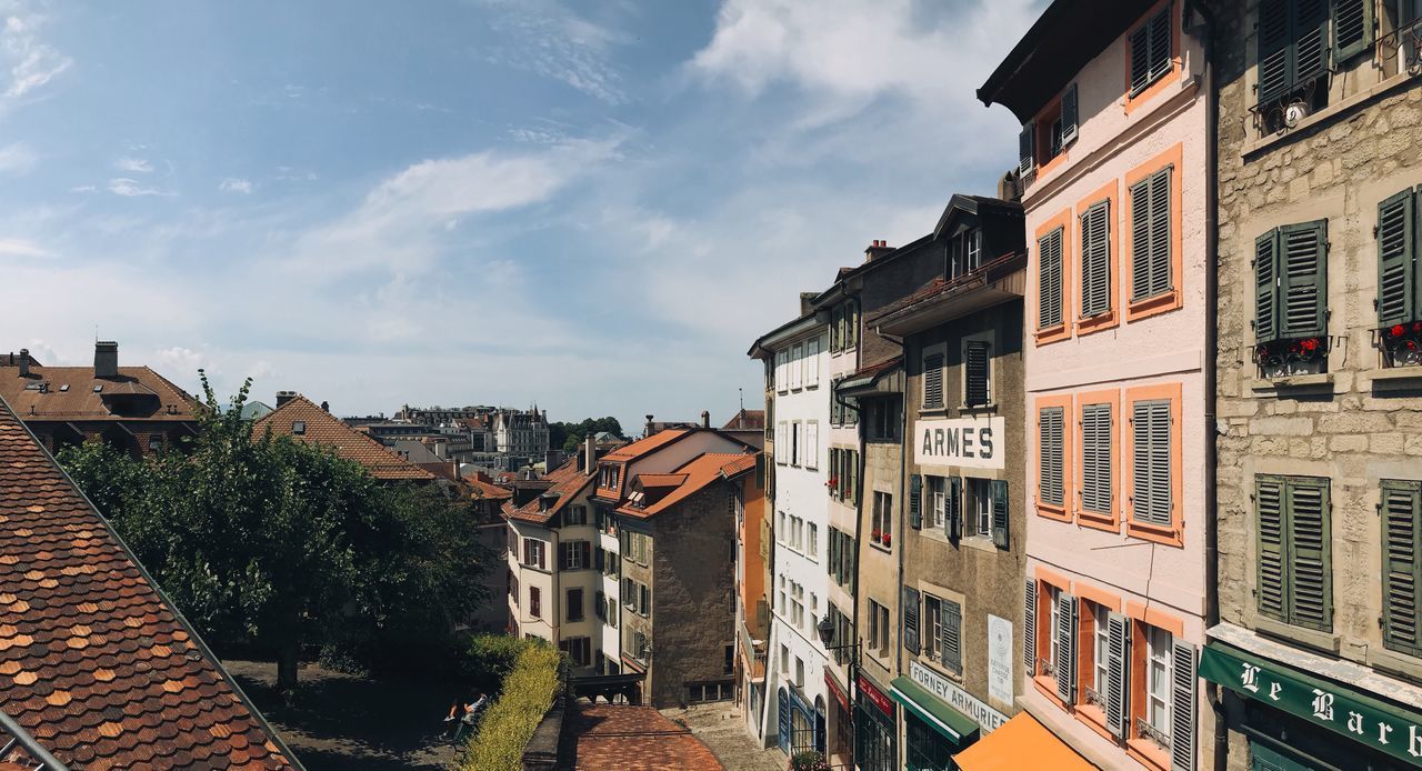 architecture, built structure, building exterior, building, residential district, city, sky, cloud - sky, nature, no people, house, town, outdoors, roof, day, tree, window, plant, community, high angle view, townscape, apartment, row house, place, location