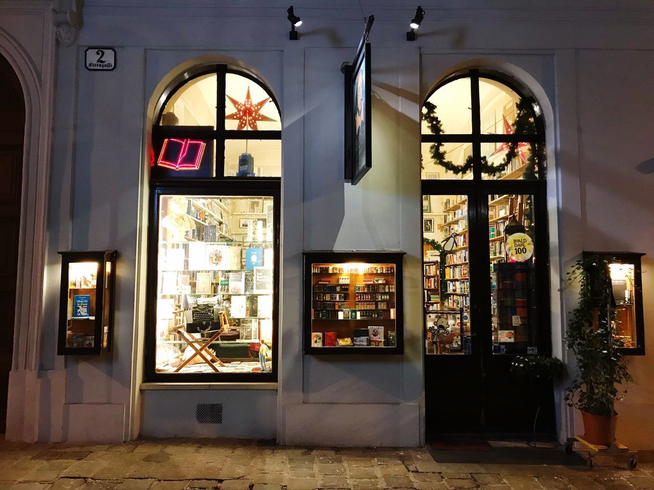 ILLUMINATED BUILDING INTERIOR