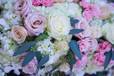 Close-up of rose bouquet