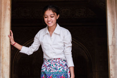 Portrait of a smiling young woman