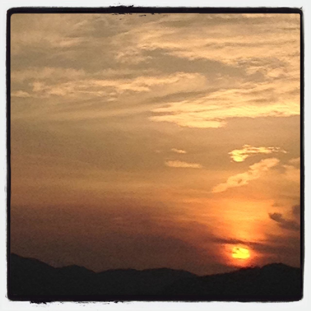 sunset, transfer print, scenics, beauty in nature, sky, tranquil scene, tranquility, orange color, cloud - sky, silhouette, idyllic, auto post production filter, nature, sun, cloud, dramatic sky, majestic, cloudy, outdoors, moody sky