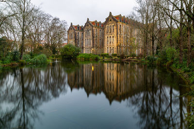 Old thermal bath 