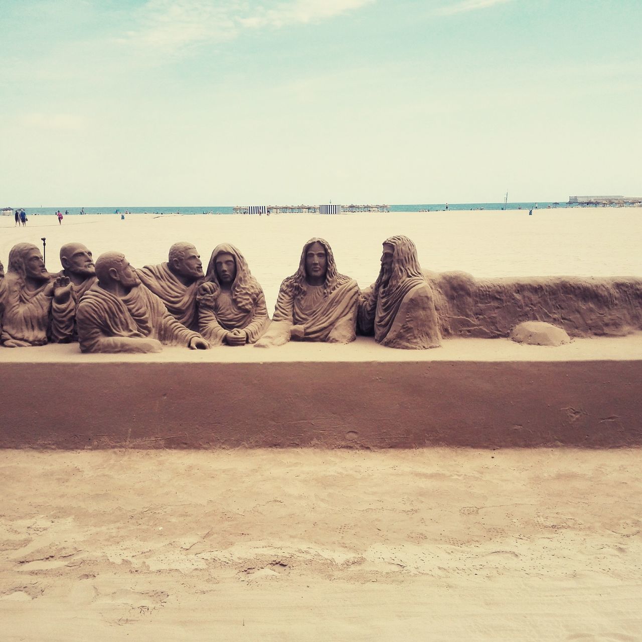 GROUP OF PEOPLE ON BEACH