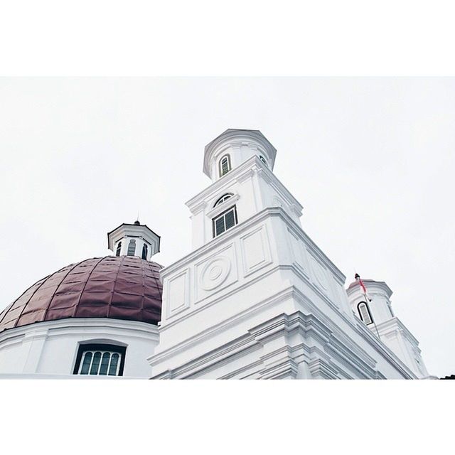 architecture, building exterior, built structure, low angle view, religion, place of worship, church, spirituality, dome, tower, transfer print, sky, high section, cathedral, auto post production filter, clear sky, travel destinations, famous place