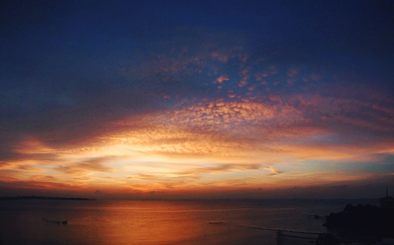 sunset, sea, scenics, tranquil scene, sky, water, horizon over water, beauty in nature, tranquility, orange color, idyllic, nature, cloud - sky, silhouette, cloud, beach, dusk, outdoors, dramatic sky, no people