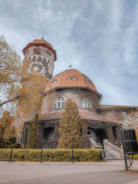 View of temple building against sky