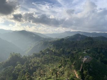 Scenic view of mountains in sri lanka 