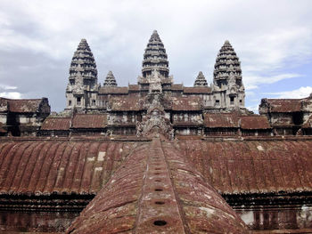 Temple of temple against sky