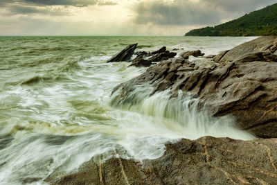 Scenic view of sea against sky