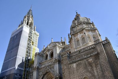 Low angle view of temple building against clear sky