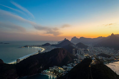 Sunset view of the coast of rio de janeiro in brazil seen from the sugar loaf mountain