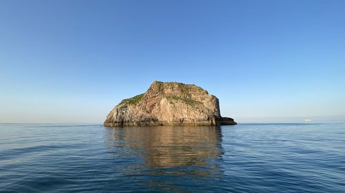 Orestone rock - torquay