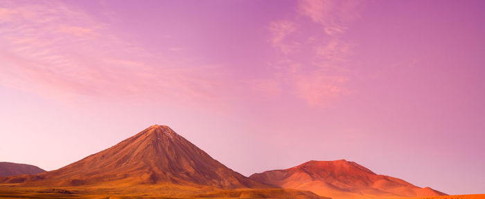Licancabur volcano at sunset, san pedro de atacama, atacama desert, chile, south america