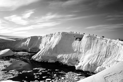 People in the antarctic peninsula