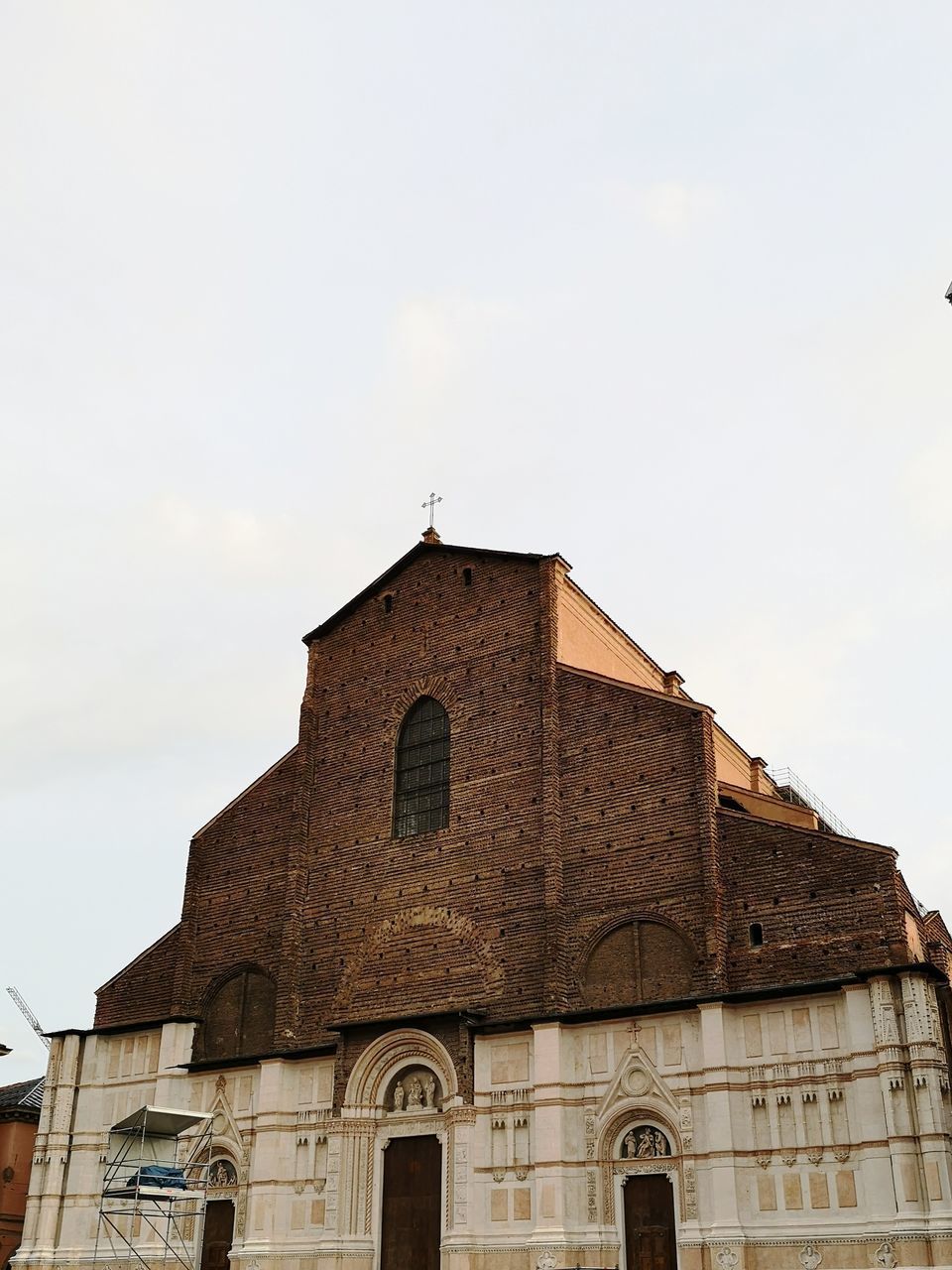 LOW ANGLE VIEW OF CHURCH AGAINST SKY