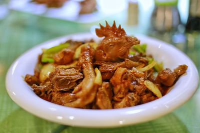 Close-up of noodles in bowl on table