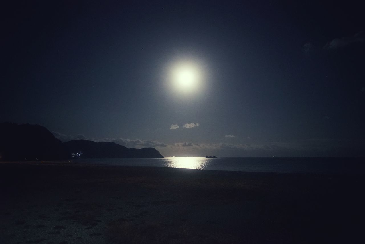 moon, sun, sea, beauty in nature, scenics, nature, water, tranquility, tranquil scene, sky, idyllic, moonlight, outdoors, no people, beach, horizon over water, astronomy, sunset