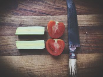 Close-up high angle view of wooden table