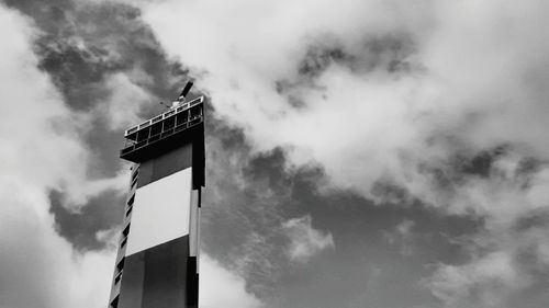 Low angle view of cloudy sky