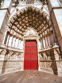 Main gate of saint-etienne's cathedral