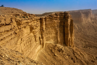 Edge of the world, a popular tourist destination near riyadh