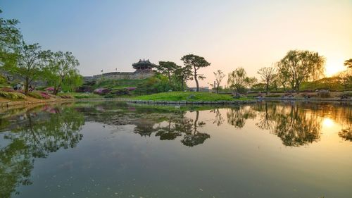 Sunset on the yongyeon pond