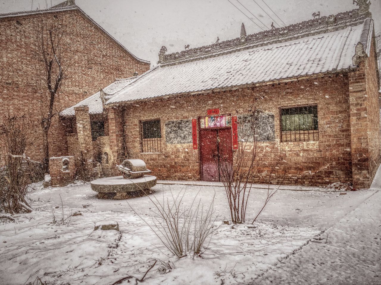 architecture, building exterior, built structure, window, house, residential structure, building, wall - building feature, abandoned, residential building, day, street, outdoors, damaged, snow, no people, text, old, wall, brick wall